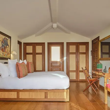 Hotel Airelles Pan Dei Palais 3*