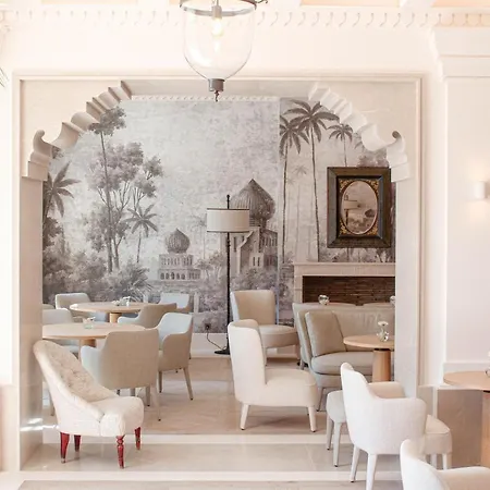 Отель Airelles Pan Dei Palais 3*