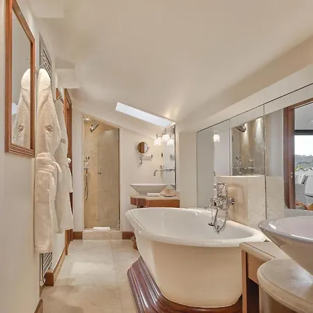 Отель Airelles Pan Dei Palais 3*